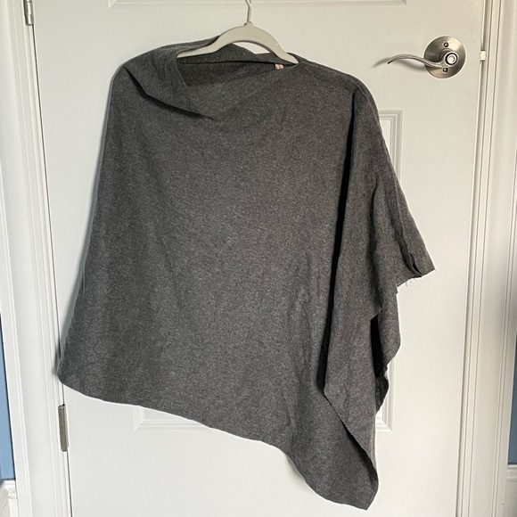 New! Red Envelope 100% cashmere Poncho dark gray nwot 47128 - Picture 2 of 16